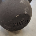 Litinový kettlebell HMS KZG28 28 kg, černý - 2. jakost