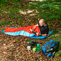 NC2012 ČERVENÝ / MODRÝ SPACÍ VAK NILS CAMP